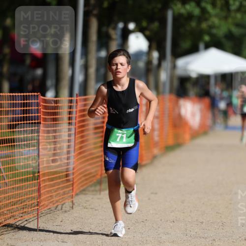 07.09.2025 - 19. Norderstedt Triathlon Michael Strokosch http://msf.ph/oto/8758089 07.09.2025 11:03:48 Laufen 71 meine-sportfotos.de