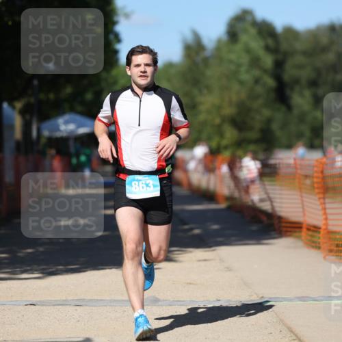07.09.2025 - 19. Norderstedt Triathlon Michael Strokosch http://msf.ph/oto/8758109 07.09.2025 14:55:57 Laufen 863, 1009 meine-sportfotos.de