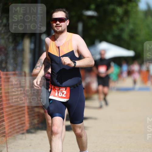 07.09.2025 - 19. Norderstedt Triathlon Michael Strokosch http://msf.ph/oto/8758148 07.09.2025 12:51:25 Laufen 162, 163, 761 meine-sportfotos.de