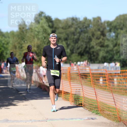 07.09.2025 - 19. Norderstedt Triathlon Michael Strokosch http://msf.ph/oto/8758185 07.09.2025 14:56:07 Laufen 961, 990, 1036 meine-sportfotos.de