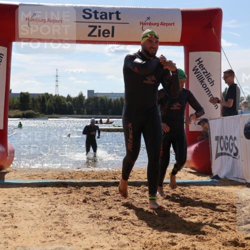 07.09.2025 - 19. Norderstedt Triathlon Luisa Fischer http://msf.ph/oto/8758192 07.09.2025 13:36:01 Schwimmen 364, 382, 1462 meine-sportfotos.de