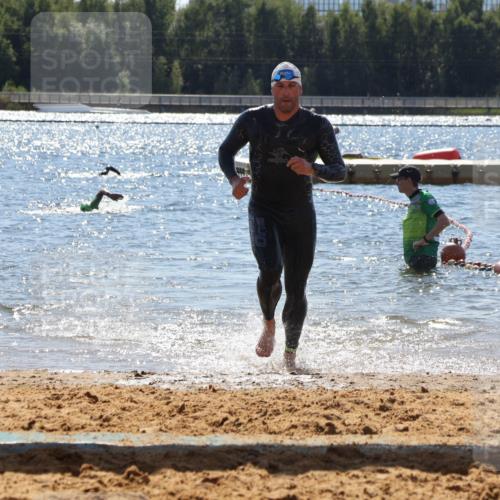 07.09.2025 - 19. Norderstedt Triathlon Luisa Fischer http://msf.ph/oto/8758203 07.09.2025 13:36:03 Schwimmen 364, 382, 1462 meine-sportfotos.de