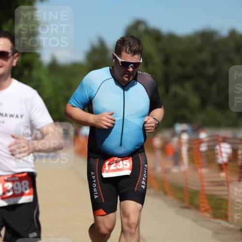 07.09.2025 - 19. Norderstedt Triathlon Michael Strokosch http://msf.ph/oto/8758209 07.09.2025 13:13:49 Laufen 139, 780, 827, 1235, 1277, 1293, 1398 meine-sportfotos.de