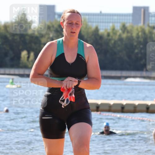 07.09.2025 - 19. Norderstedt Triathlon Luisa Fischer http://msf.ph/oto/8758217 07.09.2025 11:49:35 Schwimmen 1268 meine-sportfotos.de