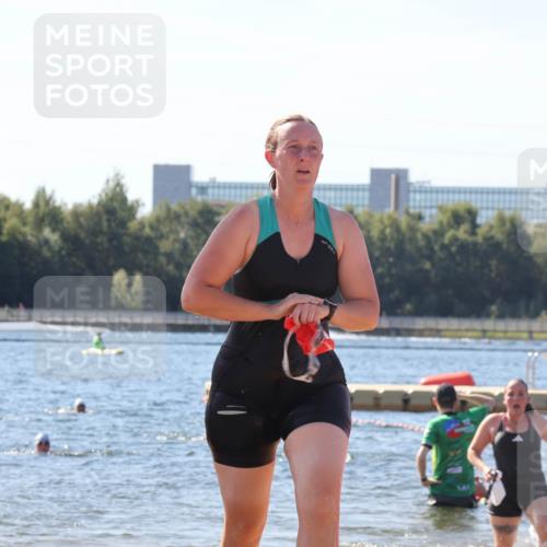 07.09.2025 - 19. Norderstedt Triathlon Luisa Fischer http://msf.ph/oto/8758229 07.09.2025 11:49:36 Schwimmen 248, 1268 meine-sportfotos.de