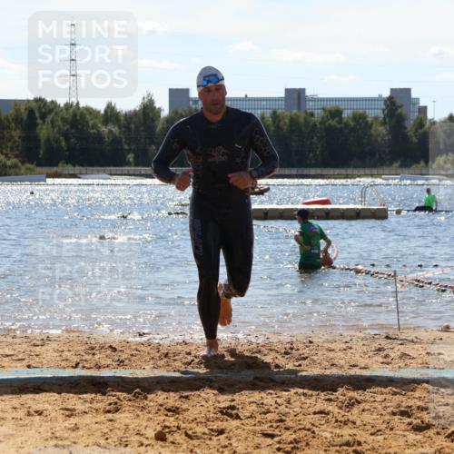 07.09.2025 - 19. Norderstedt Triathlon Luisa Fischer http://msf.ph/oto/8758244 07.09.2025 13:36:05 Schwimmen 364, 382, 1462 meine-sportfotos.de