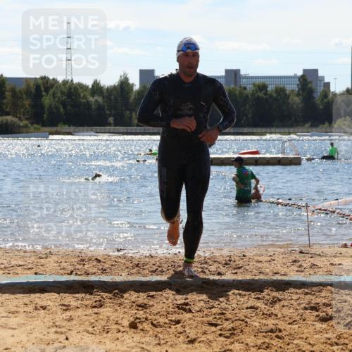 07.09.2025 - 19. Norderstedt Triathlon Luisa Fischer http://msf.ph/oto/8758250 07.09.2025 13:36:05 Schwimmen 364, 382, 1462 meine-sportfotos.de