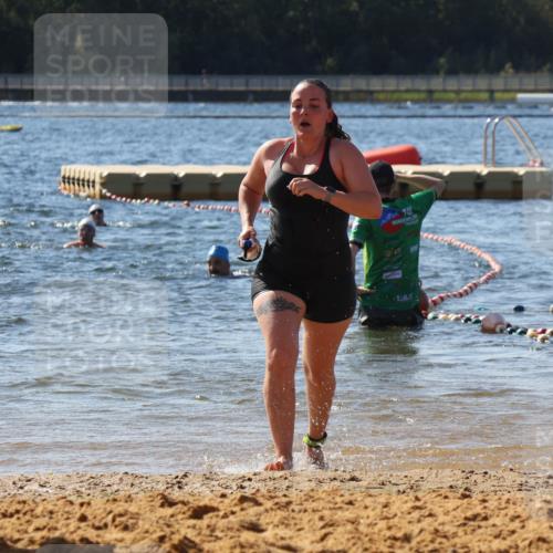 07.09.2025 - 19. Norderstedt Triathlon Luisa Fischer http://msf.ph/oto/8758265 07.09.2025 11:49:39 Schwimmen 248, 1268 meine-sportfotos.de