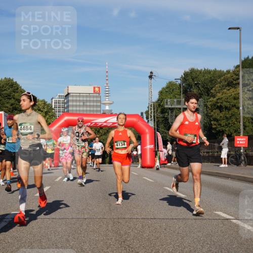 07.09.2025 - BARMER Alsterlauf Yannick Fuchs http://msf.ph/oto/8758268 07.09.2025 09:39:05 Laufen 486, 3146, 81, 4484, 94, 4927, 4134 meine-sportfotos.de