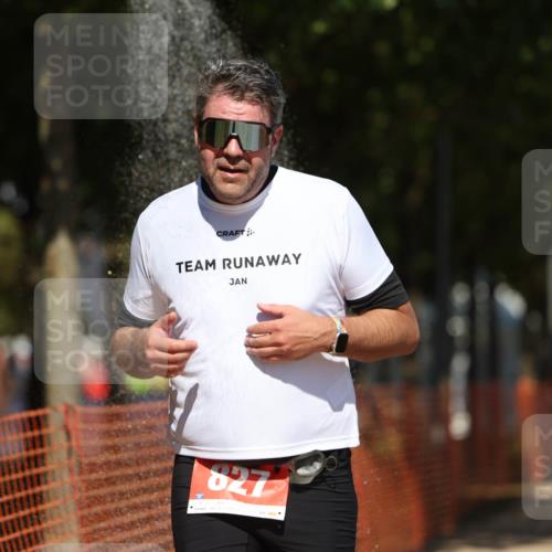 07.09.2025 - 19. Norderstedt Triathlon Michael Strokosch http://msf.ph/oto/8758286 07.09.2025 13:13:52 Laufen 171, 295, 827, 1235, 1293, 1398 meine-sportfotos.de
