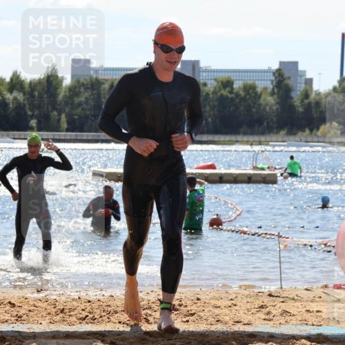 07.09.2025 - 19. Norderstedt Triathlon Luisa Fischer http://msf.ph/oto/8758327 07.09.2025 13:37:05 Schwimmen 374 meine-sportfotos.de