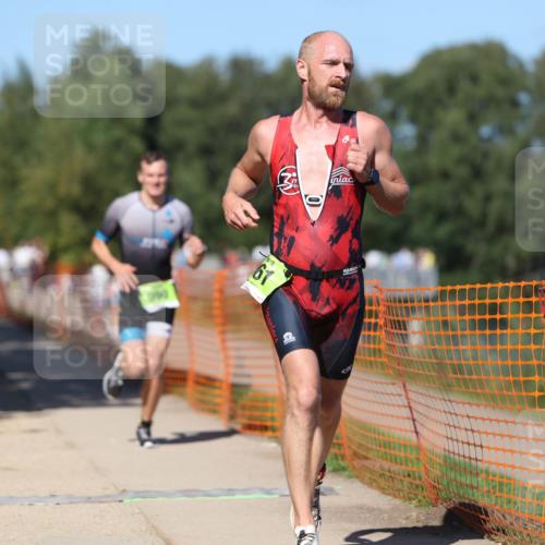 07.09.2025 - 19. Norderstedt Triathlon Michael Strokosch http://msf.ph/oto/8758347 07.09.2025 14:56:12 Laufen 961, 990, 1036 meine-sportfotos.de