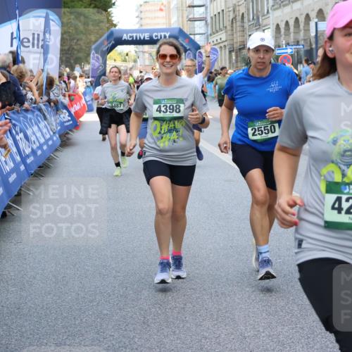 07.09.2025 - BARMER Alsterlauf Strokosch-Dieckow http://msf.ph/oto/8758352 07.09.2025 10:13:32 Ziel 2235, 2875, 2876, 2892, 3031, 3085, 3086, 3181, 3332, 3333, 3334, 3373, 3379, 3424, 3425, 3644, 3833, 4181, 4690, 4761, 5059, 5447, 5709, 5743, 5830, 6317, 6318, 6329, 6331, 8195, 8417 meine-sportfotos.de