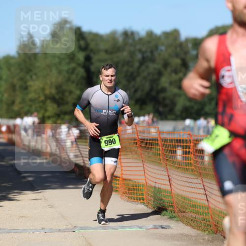 07.09.2025 - 19. Norderstedt Triathlon Michael Strokosch http://msf.ph/oto/8758360 07.09.2025 14:56:12 Laufen 961, 990, 1036 meine-sportfotos.de