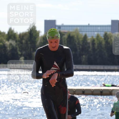 07.09.2025 - 19. Norderstedt Triathlon Luisa Fischer http://msf.ph/oto/8758364 07.09.2025 13:37:10 Schwimmen 374, 900 meine-sportfotos.de