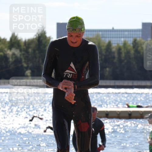 07.09.2025 - 19. Norderstedt Triathlon Luisa Fischer http://msf.ph/oto/8758375 07.09.2025 13:37:11 Schwimmen 374, 900 meine-sportfotos.de