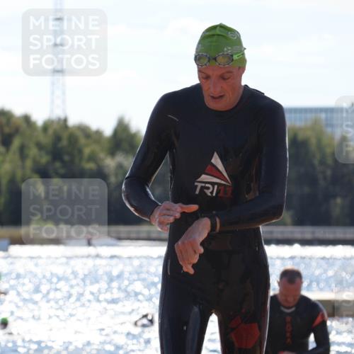 07.09.2025 - 19. Norderstedt Triathlon Luisa Fischer http://msf.ph/oto/8758390 07.09.2025 13:37:12 Schwimmen 374, 900 meine-sportfotos.de