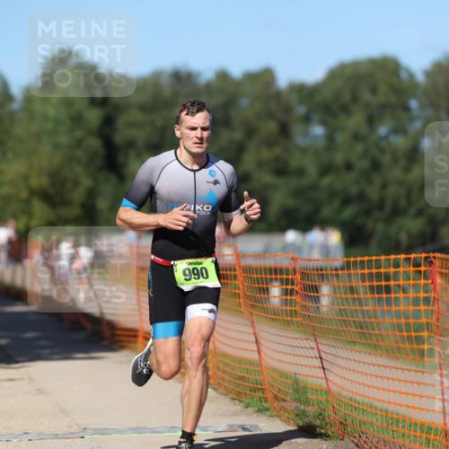 07.09.2025 - 19. Norderstedt Triathlon Michael Strokosch http://msf.ph/oto/8758393 07.09.2025 14:56:13 Laufen 961, 990, 1036 meine-sportfotos.de