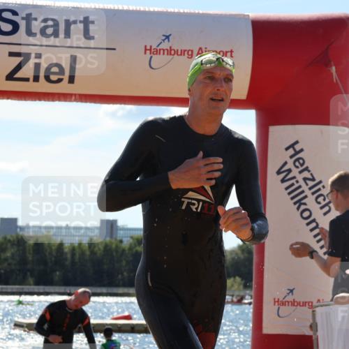 07.09.2025 - 19. Norderstedt Triathlon Luisa Fischer http://msf.ph/oto/8758409 07.09.2025 13:37:14 Schwimmen 374, 900, 1022 meine-sportfotos.de