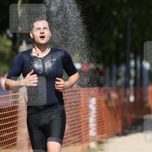 07.09.2025 - 19. Norderstedt Triathlon Michael Strokosch http://msf.ph/oto/8758428 07.09.2025 13:14:01 Laufen 171, 177, 295, 351, 1376 meine-sportfotos.de