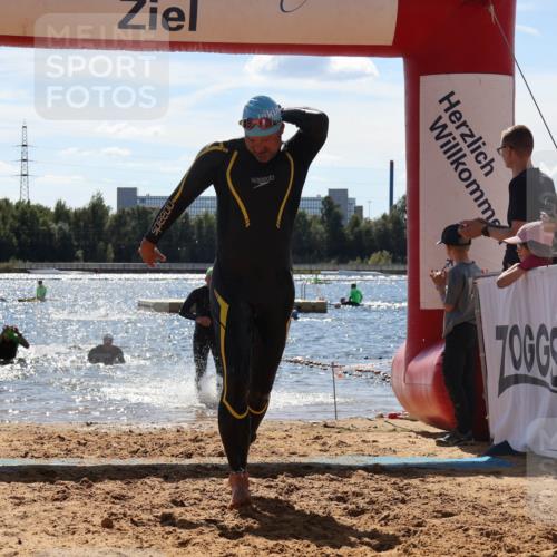 07.09.2025 - 19. Norderstedt Triathlon Luisa Fischer http://msf.ph/oto/8758453 07.09.2025 13:37:44 Schwimmen 361, 1456 meine-sportfotos.de