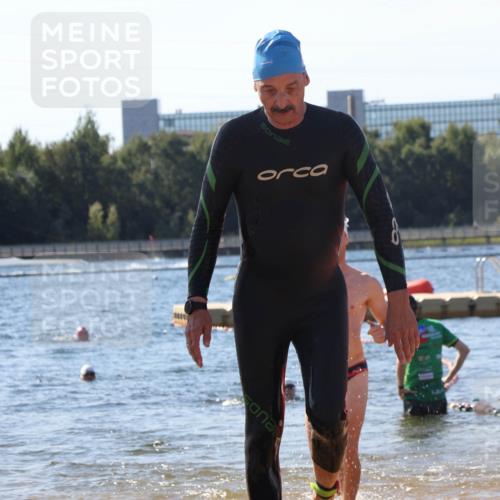 07.09.2025 - 19. Norderstedt Triathlon Luisa Fischer http://msf.ph/oto/8758460 07.09.2025 11:50:09 Schwimmen 757, 762, 828 meine-sportfotos.de