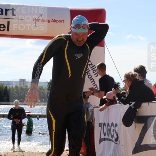 07.09.2025 - 19. Norderstedt Triathlon Luisa Fischer http://msf.ph/oto/8758468 07.09.2025 13:37:45 Schwimmen 361, 1456 meine-sportfotos.de