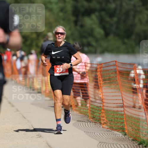 07.09.2025 - 19. Norderstedt Triathlon Michael Strokosch http://msf.ph/oto/8758470 07.09.2025 12:51:35 Laufen 239, 761, 1331 meine-sportfotos.de