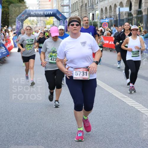 07.09.2025 - BARMER Alsterlauf Strokosch-Dieckow http://msf.ph/oto/8758487 07.09.2025 10:13:30 Ziel 2235, 2387, 2875, 2876, 2892, 3031, 3085, 3086, 3181, 3332, 3333, 3334, 3373, 3379, 3424, 3425, 3564, 3644, 3833, 4181, 4690, 4716, 4761, 4958, 5059, 5447, 5502, 5709, 5743, 6317, 6318, 6329, 6331, 8195, 8417 meine-sportfotos.de