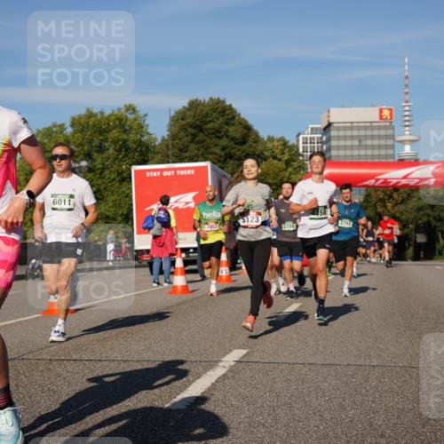 07.09.2025 - BARMER Alsterlauf Yannick Fuchs http://msf.ph/oto/8758497 07.09.2025 09:39:08 Laufen 286, 6011, 5123, 29535, 3788, 358, 2792 meine-sportfotos.de