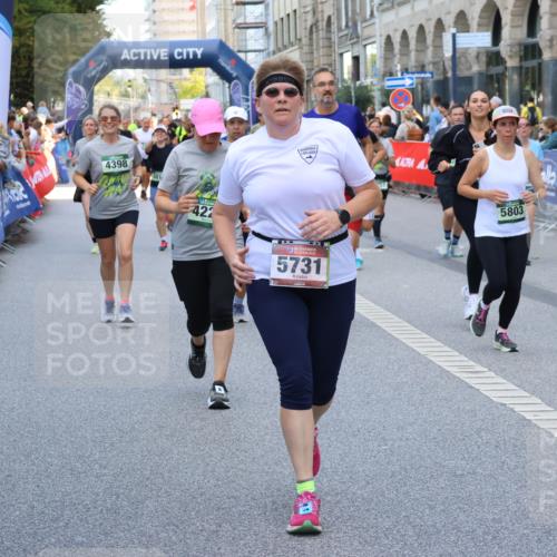 07.09.2025 - BARMER Alsterlauf Strokosch-Dieckow http://msf.ph/oto/8758512 07.09.2025 10:13:30 Ziel 2235, 2387, 2875, 2876, 2892, 3031, 3085, 3086, 3181, 3332, 3333, 3334, 3373, 3379, 3424, 3425, 3564, 3644, 3833, 4181, 4690, 4716, 4761, 4958, 5059, 5447, 5502, 5709, 5743, 6317, 6318, 6329, 6331, 8195, 8417 meine-sportfotos.de
