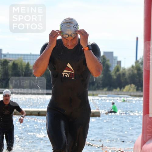 07.09.2025 - 19. Norderstedt Triathlon Luisa Fischer http://msf.ph/oto/8758524 07.09.2025 13:37:52 Schwimmen 361, 911, 1026, 1456, 1466 meine-sportfotos.de