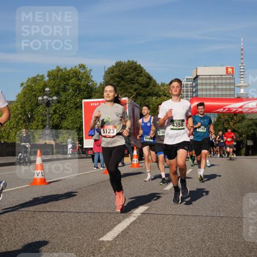 07.09.2025 - BARMER Alsterlauf Yannick Fuchs http://msf.ph/oto/8758537 07.09.2025 09:39:09 Laufen 6011, 5123, 6166, 3788, 4358, 2792 meine-sportfotos.de