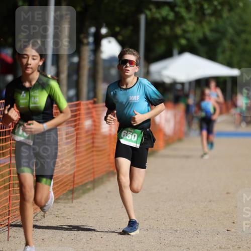 07.09.2025 - 19. Norderstedt Triathlon Michael Strokosch http://msf.ph/oto/8758561 07.09.2025 11:04:33 Laufen 110, 650 meine-sportfotos.de