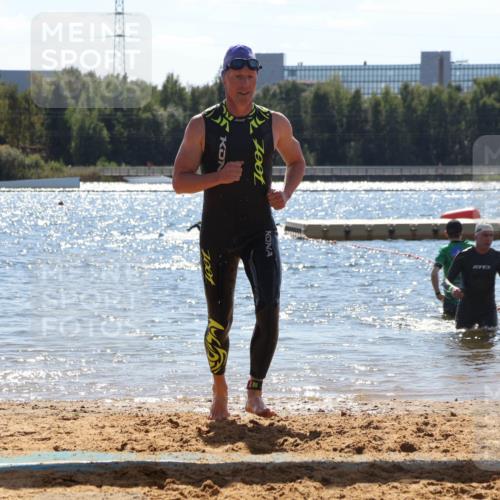 07.09.2025 - 19. Norderstedt Triathlon Luisa Fischer http://msf.ph/oto/8758603 07.09.2025 13:38:01 Schwimmen 361, 373, 911, 1026, 1466 meine-sportfotos.de