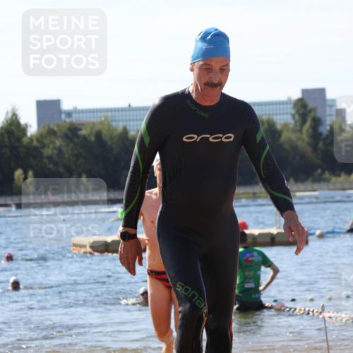 07.09.2025 - 19. Norderstedt Triathlon Luisa Fischer http://msf.ph/oto/8758610 07.09.2025 11:50:10 Schwimmen 757, 762, 828 meine-sportfotos.de