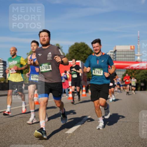 07.09.2025 - BARMER Alsterlauf Yannick Fuchs http://msf.ph/oto/8758618 07.09.2025 09:39:11 Laufen 6166, 3788, 2792 meine-sportfotos.de