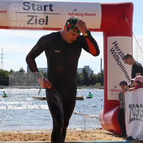 07.09.2025 - 19. Norderstedt Triathlon Luisa Fischer http://msf.ph/oto/8758642 07.09.2025 13:38:38 Schwimmen 1012 meine-sportfotos.de