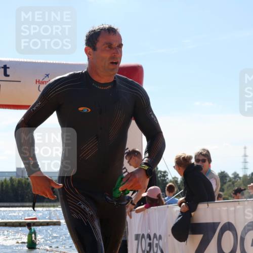 07.09.2025 - 19. Norderstedt Triathlon Luisa Fischer http://msf.ph/oto/8758652 07.09.2025 13:38:39 Schwimmen 1012 meine-sportfotos.de