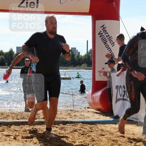 07.09.2025 - 19. Norderstedt Triathlon Luisa Fischer http://msf.ph/oto/8758686 07.09.2025 13:39:02 Schwimmen 977, 983, 987, 1459 meine-sportfotos.de