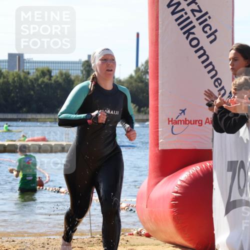 07.09.2025 - 19. Norderstedt Triathlon Luisa Fischer http://msf.ph/oto/8758705 07.09.2025 11:50:24 Schwimmen 273, 828 meine-sportfotos.de