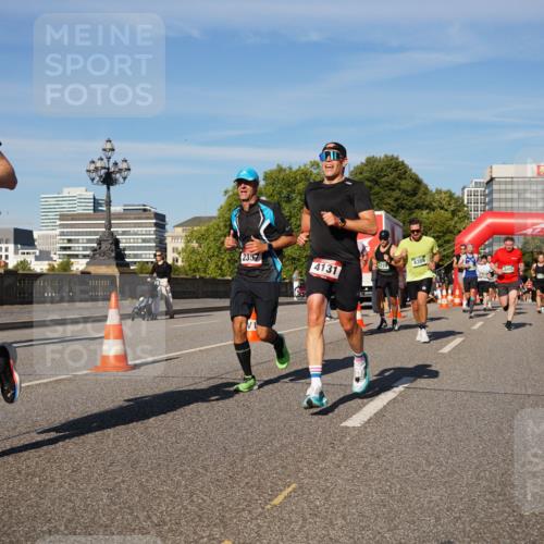 07.09.2025 - BARMER Alsterlauf Yannick Fuchs http://msf.ph/oto/8758708 07.09.2025 09:39:13 Laufen 5724, 2357, 4131, 729, 4389 meine-sportfotos.de