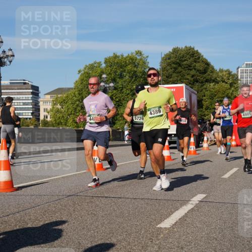 07.09.2025 - BARMER Alsterlauf Yannick Fuchs http://msf.ph/oto/8758770 07.09.2025 09:39:14 Laufen 44, 5729, 4389, 4732, 011, 4985, 8316, 3916, 545 meine-sportfotos.de
