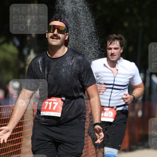 07.09.2025 - 19. Norderstedt Triathlon Michael Strokosch http://msf.ph/oto/8758794 07.09.2025 13:14:21 Laufen 189, 219, 706, 717 meine-sportfotos.de