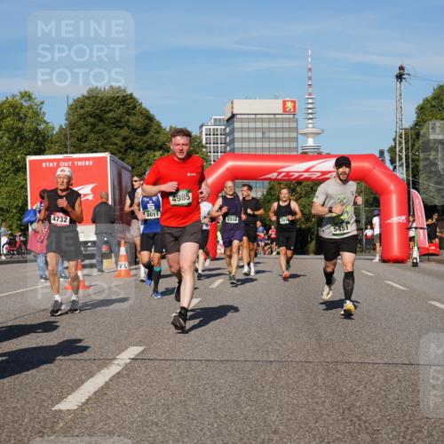 07.09.2025 - BARMER Alsterlauf Yannick Fuchs http://msf.ph/oto/8758796 07.09.2025 09:39:15 Laufen 4389, 4732, 8011, 4985, 8316, 391, 5451 meine-sportfotos.de