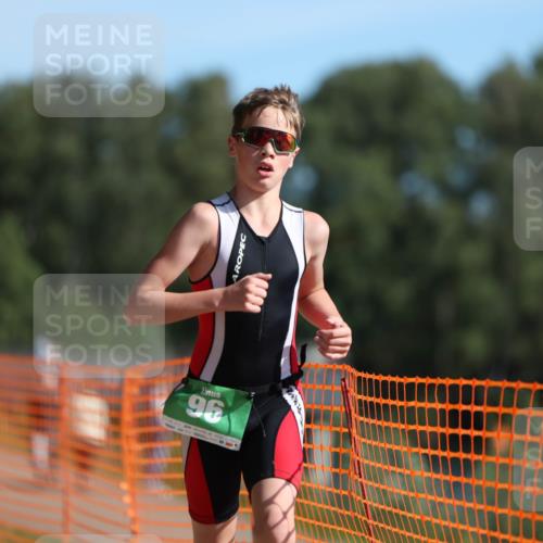 07.09.2025 - 19. Norderstedt Triathlon Michael Strokosch http://msf.ph/oto/8758798 07.09.2025 10:44:09 Laufen 96, 109, 134 meine-sportfotos.de