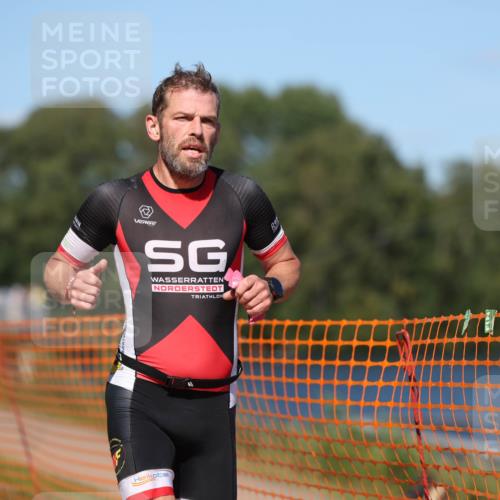 07.09.2025 - 19. Norderstedt Triathlon Michael Strokosch http://msf.ph/oto/8758801 07.09.2025 14:56:34 Laufen 982, 991, 1007 meine-sportfotos.de