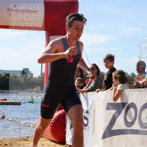 07.09.2025 - 19. Norderstedt Triathlon Luisa Fischer http://msf.ph/oto/8758803 07.09.2025 11:51:07 Schwimmen 218 meine-sportfotos.de