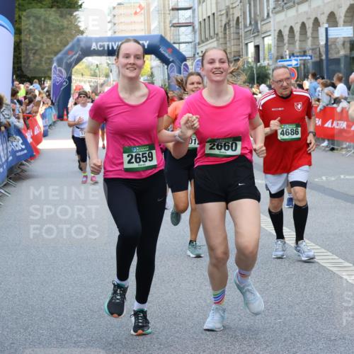 07.09.2025 - BARMER Alsterlauf Strokosch-Dieckow http://msf.ph/oto/8758809 07.09.2025 10:13:23 Ziel 2387, 2875, 2876, 2892, 3031, 3085, 3086, 3121, 3181, 3332, 3333, 3334, 3373, 3379, 3424, 3425, 3511, 3564, 3644, 3833, 3879, 4181, 4548, 4659, 4690, 4716, 4718, 4761, 4881, 4958, 5054, 5059, 5414, 5502, 5743, 6158, 6317, 6318, 8417 meine-sportfotos.de