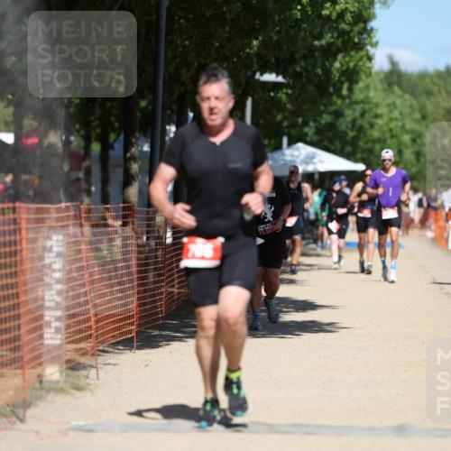 07.09.2025 - 19. Norderstedt Triathlon Michael Strokosch http://msf.ph/oto/8758841 07.09.2025 13:14:24 Laufen 189, 219, 331, 706, 717, 1388 meine-sportfotos.de